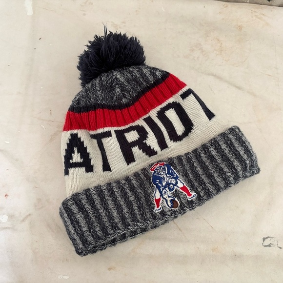 New England Patriots NFL Winter Beanie - Picture 1 of 3